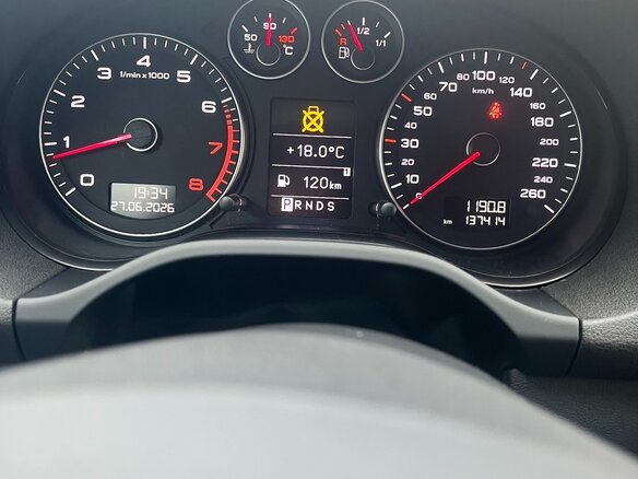2009 Audi A3 II (8P) Рестайлинг 2, чёрный, 800000 рублей - вид 11