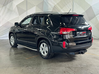 2015 Kia Sorento II Рестайлинг, чёрный, 1749000 рублей, вид 4