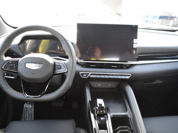 2026 Geely Coolray I Рестайлинг 2, серый, 2799000 рублей - вид 11