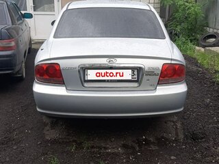 2009 Hyundai Sonata ТагАЗ IV (EF) Рестайлинг, серебристый, 550000 рублей, вид 4