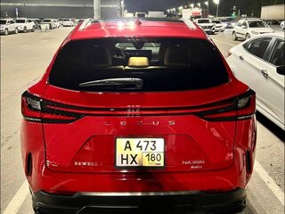 2022 Lexus NX 350 II, красный, 6300000 рублей, вид 4