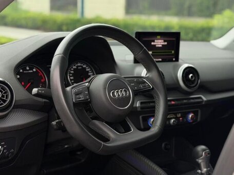 2023 Audi Q2 L 35 TFSI I Рестайлинг, белый, 1700000 рублей, вид 5