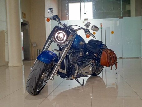 2022 Harley-Davidson Fat Boy, синий, 2250000 рублей, вид 1