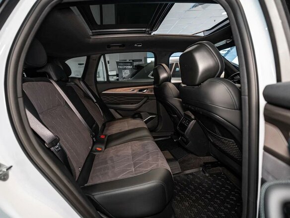 2026 Geely Monjaro I, белый, 4954990 рублей - вид 13