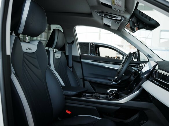 2026 Geely Atlas II, белый - вид 7