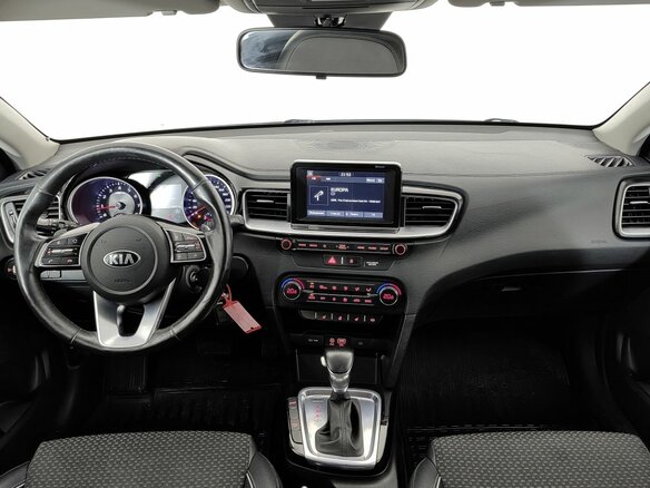 2018 Kia Ceed III, белый, 1525000 рублей - вид 12