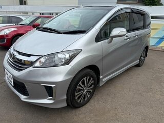 2016 Honda Freed I Рестайлинг 2, серебристый, 856000 рублей, вид 3