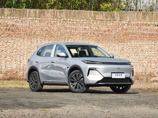 2026 Geely Galaxy Starship 7 135km, серебристый, 3189000 рублей, вид 3
