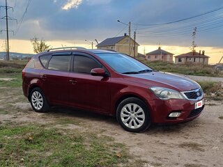 2010 Kia Ceed I Рестайлинг, красный, 600000 рублей, вид 3