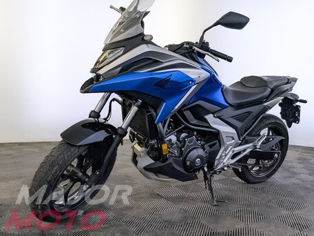 2021 Honda NC 750X, синий, 825000 рублей, вид 3