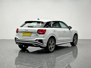 2022 Audi Q2 L 35 TFSI I Рестайлинг, белый, 1580000 рублей, вид 4