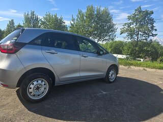 2020 Honda Fit IV, серебристый, 1160000 рублей, вид 2