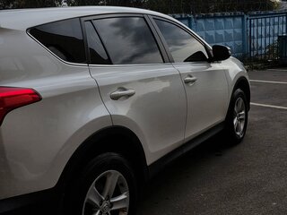 2013 Toyota RAV4 IV (XA40), белый, 1900000 рублей, вид 3