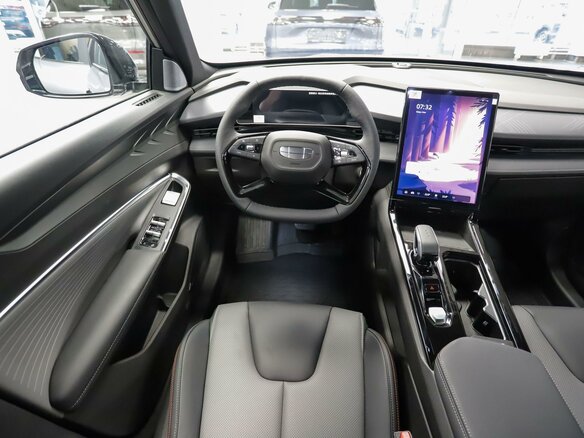 2026 Geely Cityray, серебристый, 3345000 рублей - вид 17