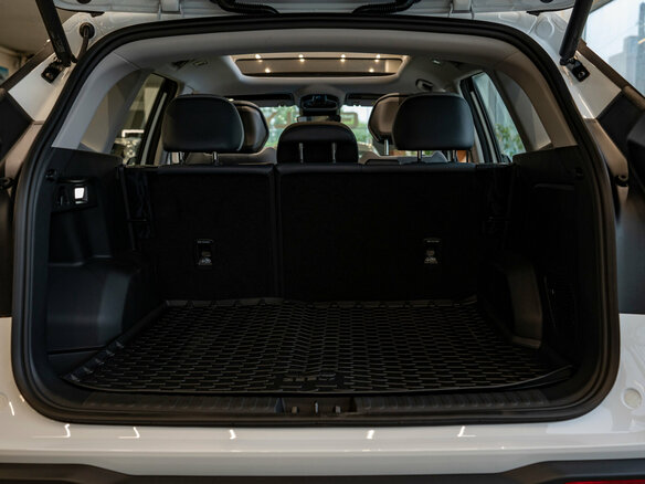 2026 Geely Atlas II, белый, 3904990 рублей - вид 11