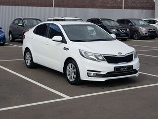 2016 Kia Rio III Рестайлинг, белый, 1249000 рублей, вид 2