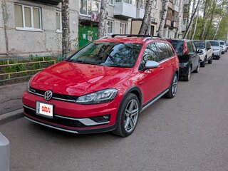 2017 Volkswagen Golf Alltrack VII Рестайлинг, красный, 2150000 рублей, вид 3