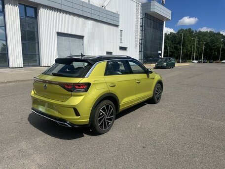 2026 Volkswagen T-Roc I (China Market) Рестайлинг, золотистый, 2290000 рублей, вид 3