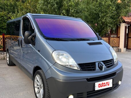2009 Renault Trafic II Рестайлинг, серый, 1880000 рублей, вид 1