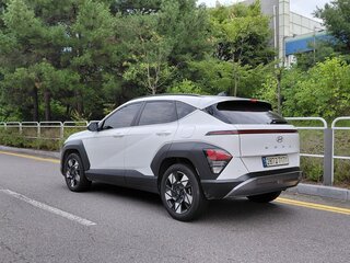 2023 Hyundai Kona II (SX2), белый, 2230200 рублей, вид 2