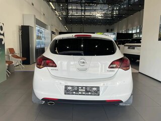 2012 Opel Astra J, белый, 690000 рублей, вид 5