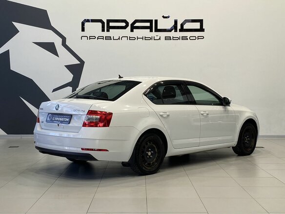2019 Skoda Octavia III (A7) Рестайлинг, белый, 1399900 рублей - вид 3