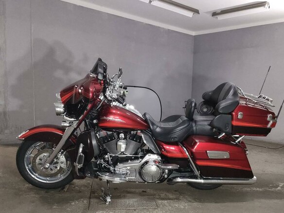 2008 Harley-Davidson Electra Glide, красный, 877000 рублей