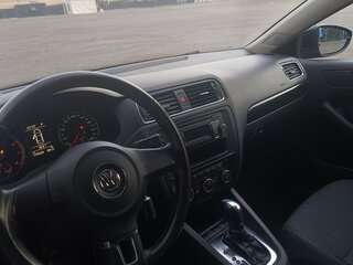 2012 Volkswagen Jetta VI, чёрный, 990000 рублей, вид 5
