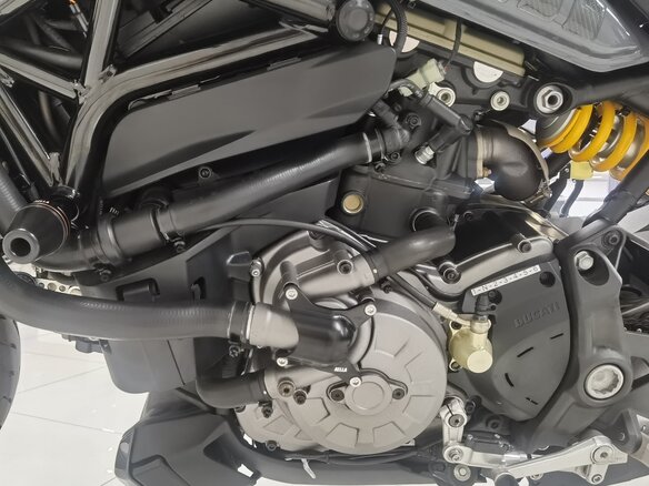 2018 Ducati Monster 1200, серый, 1250000 рублей - вид 19