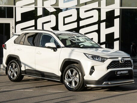 Toyota RAV4 V (XA50)