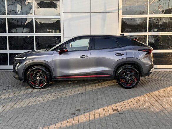 2023 Omoda C5 I, серый, 1790000 рублей - вид 3
