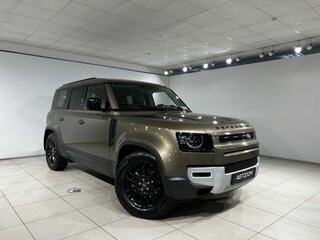 2021 Land Rover Defender 110 II, зелёный, 7540000 рублей, вид 3