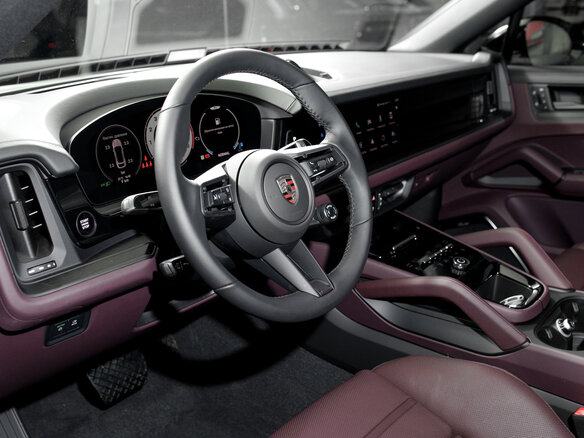 2026 Porsche Cayenne Coupé III Рестайлинг, серый, 24200000 рублей - вид 7