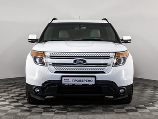 2014 Ford Explorer V, белый, 1699000 рублей, вид 2