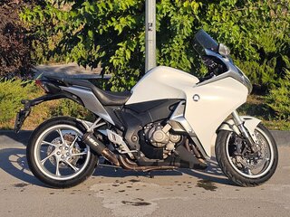 2010 Honda VFR 1200, белый, 690000 рублей, вид 3