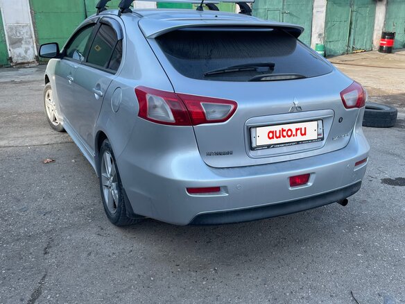 2008 Mitsubishi Lancer X, серебристый, 600000 рублей - вид 2