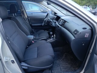 2005 Toyota Corolla IX (E120, E130) Рестайлинг, серебристый, 550000 рублей, вид 5
