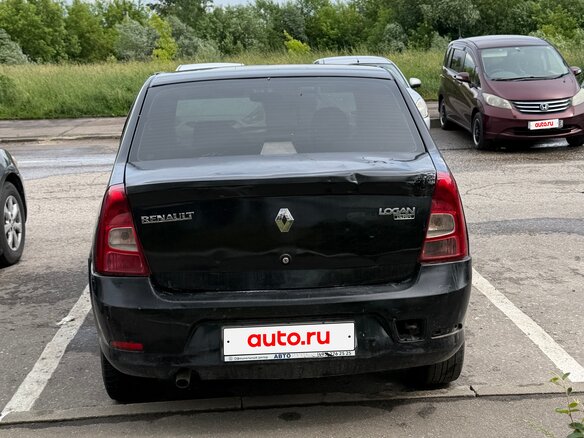 2013 Renault Logan I Рестайлинг, чёрный - вид 2