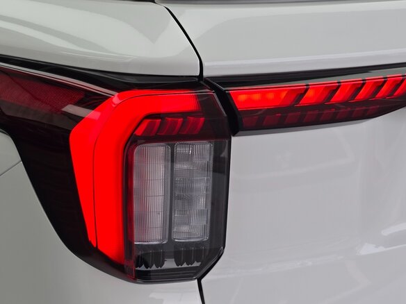 2025 Ford Explorer VI Рестайлинг, белый, 7520000 рублей - вид 31