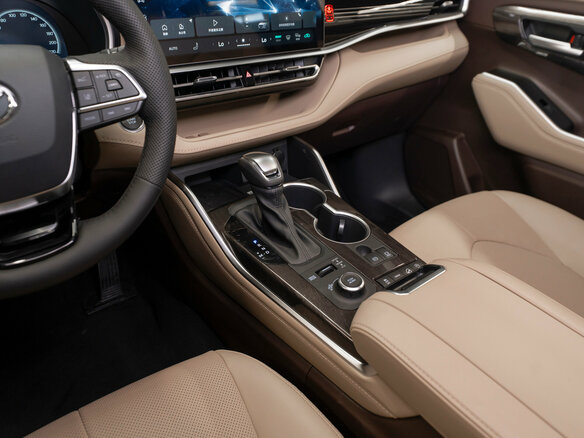 2026 Toyota Highlander IV (XU70), чёрный - вид 16