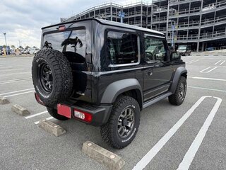 2022 Suzuki Jimny Sierra IV, чёрный, 1672000 рублей, вид 5