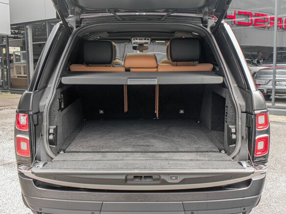 2019 Land Rover Range Rover IV Рестайлинг, серый, 6487000 рублей - вид 27