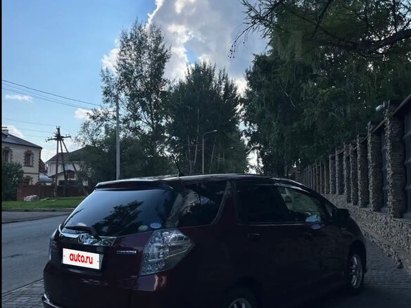 2013 Honda Fit Shuttle I, красный, 1000000 рублей - вид 3