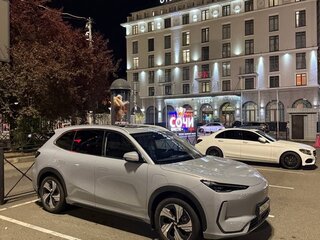 2025 Geely EX5, серебристый, 3750000 рублей, вид 3