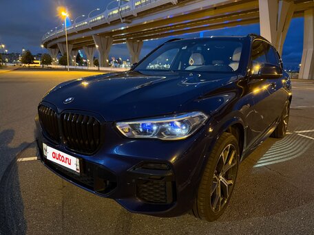 2021 BMW X5 40i IV (G05/G18), синий, 6790000 рублей, вид 2