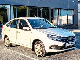 2026 Lada (ВАЗ) Granta I Рестайлинг, белый, 1131000 рублей, вид 3