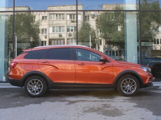 2018 Lada (ВАЗ) Vesta SW Cross I, оранжевый, 949000 рублей, вид 4