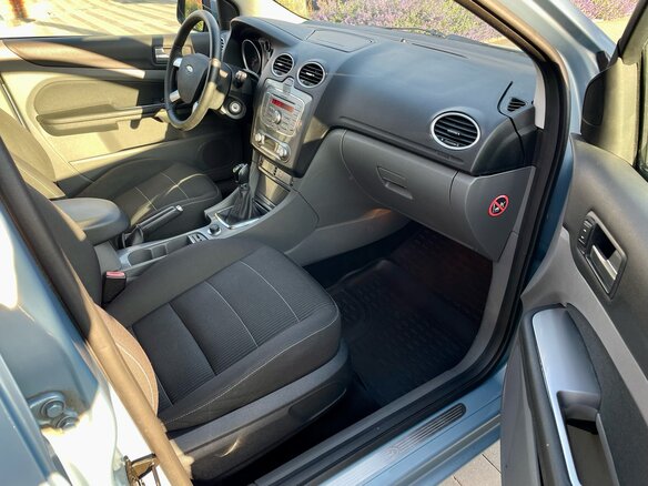 2008 Ford Focus II Рестайлинг, серый, 530000 рублей - вид 19