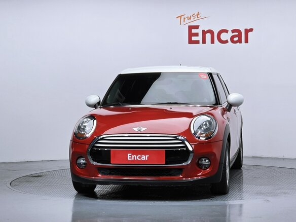2015 Mini Hatch Cooper D III (F55/F56), красный, 980002 рублей - вид 5