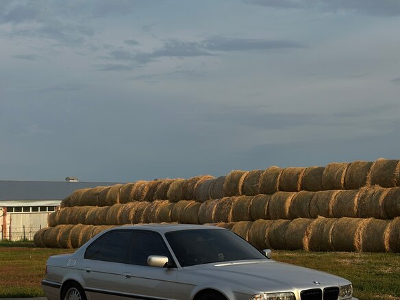 1999 BMW 7 серии 735i III (E38) Рестайлинг, серебристый, 1400000 рублей - вид 27